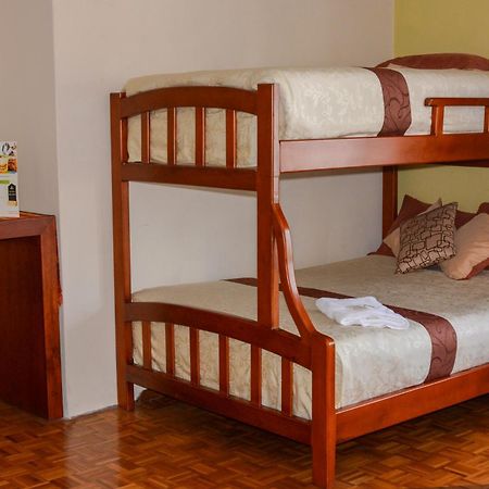 Hotel Villa Lafayette Quito Bagian luar foto