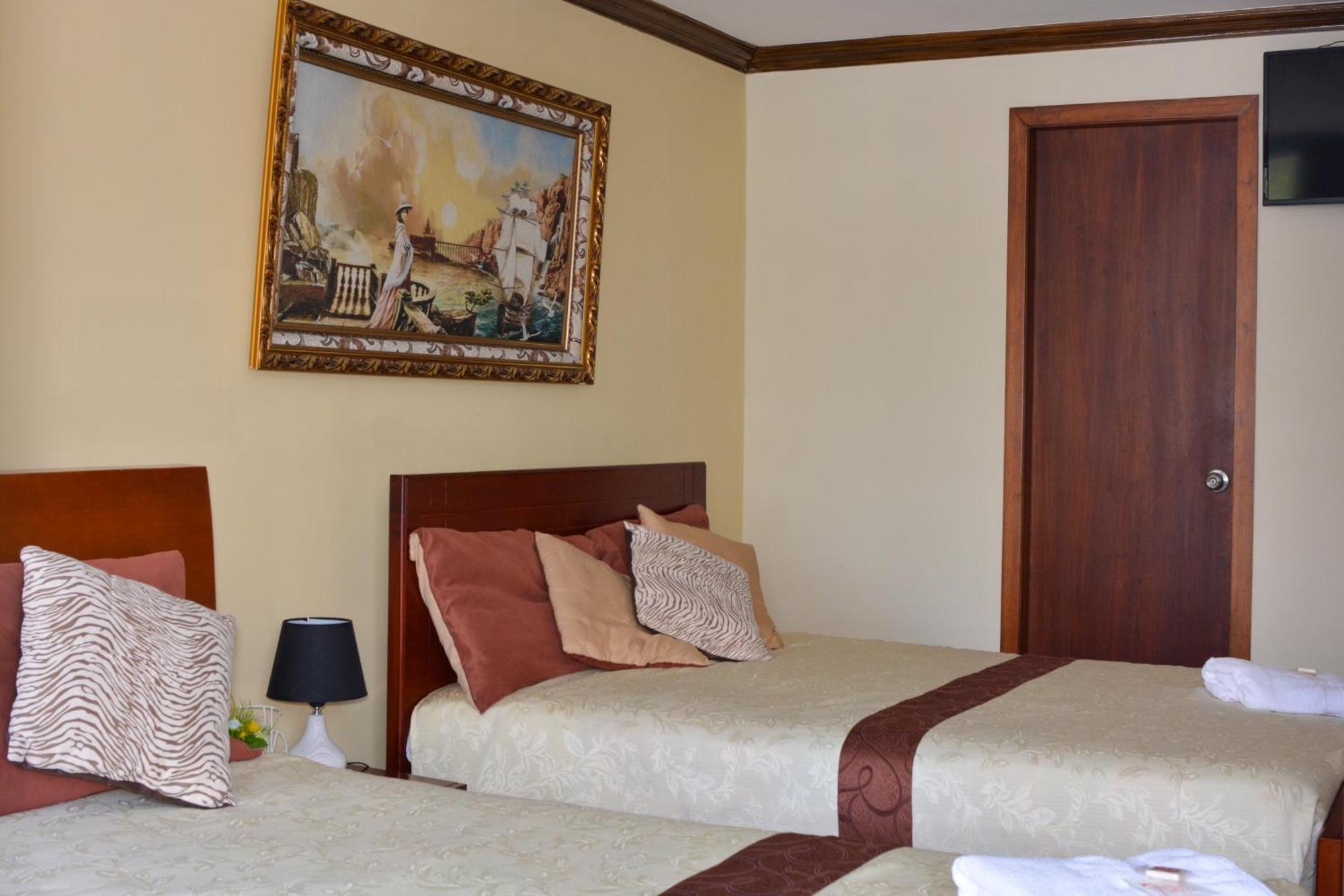 Hotel Villa Lafayette Quito Bagian luar foto