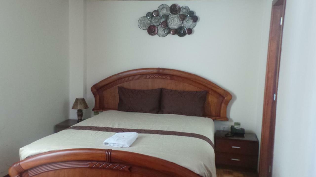 Hotel Villa Lafayette Quito Bagian luar foto